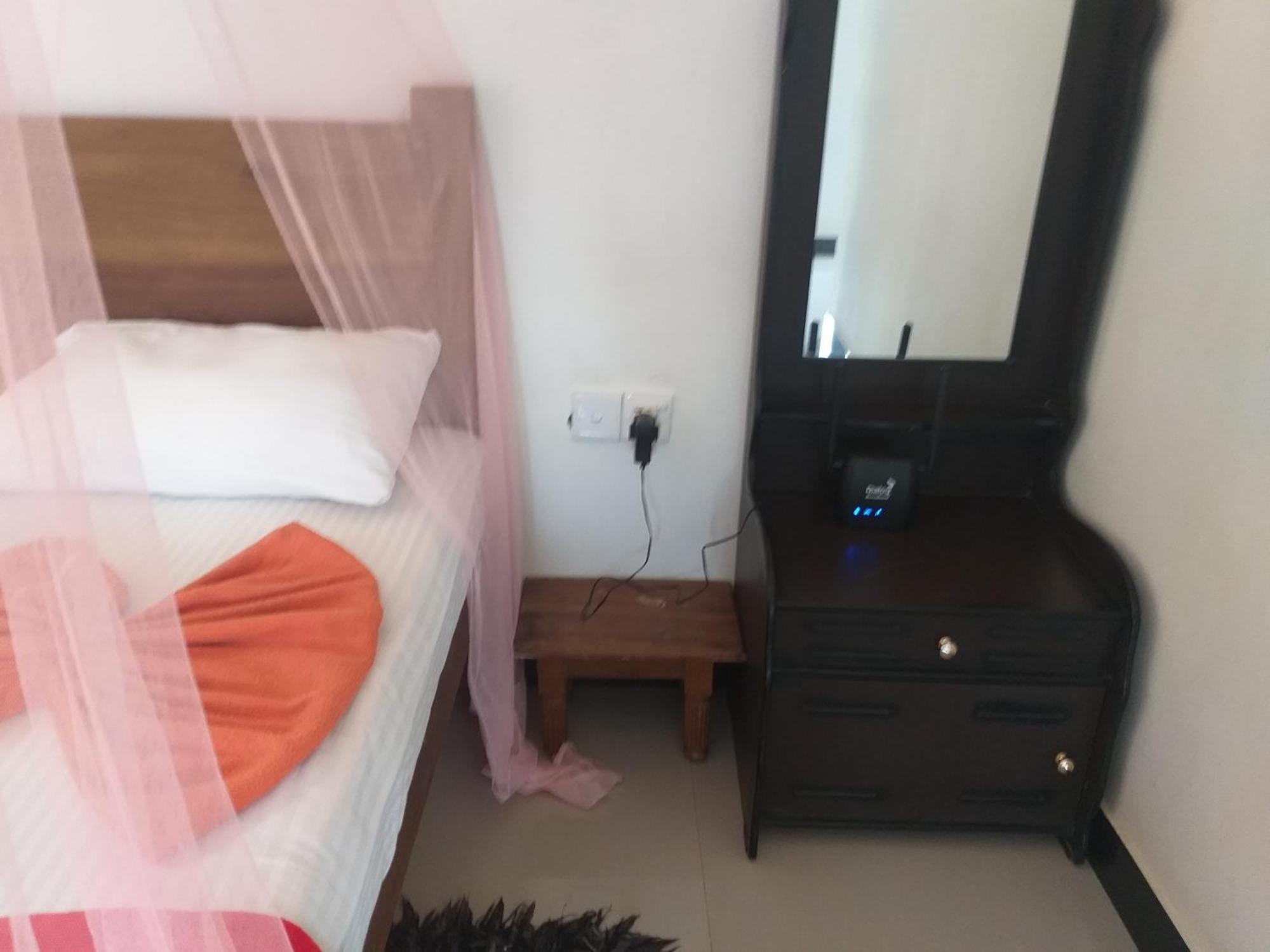 Nine Arch Araliya Homestay เอลลา ภายนอก รูปภาพ