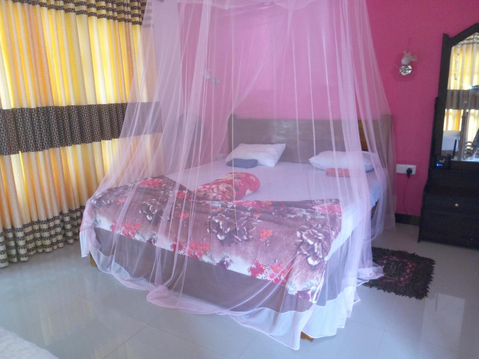 Nine Arch Araliya Homestay เอลลา ภายนอก รูปภาพ