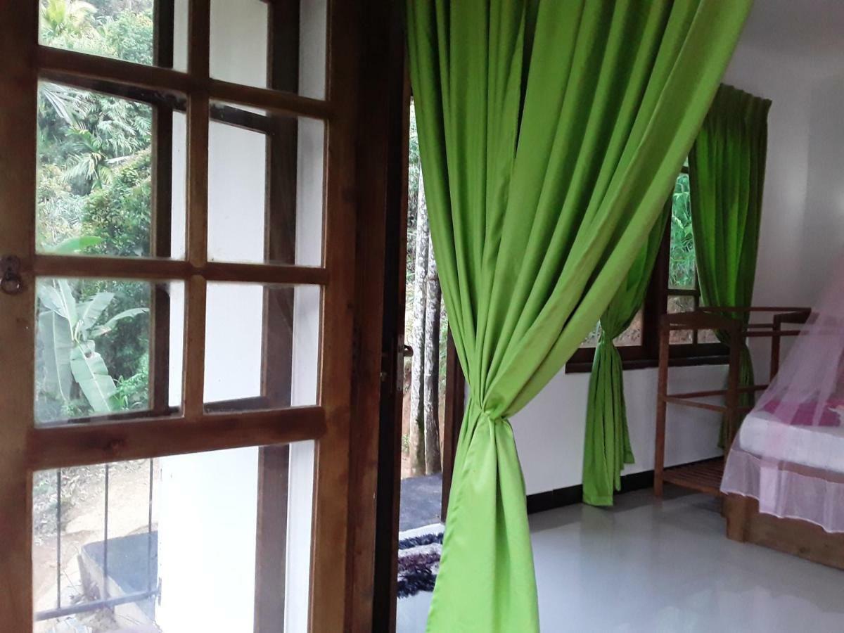 Nine Arch Araliya Homestay เอลลา ภายนอก รูปภาพ